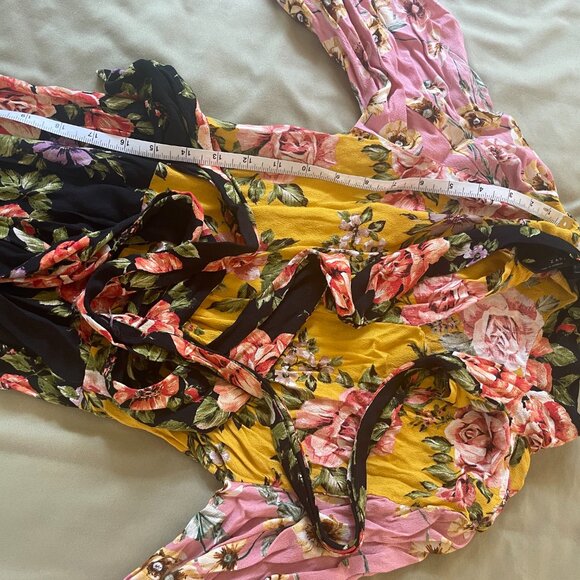 Zara Floral Dress - Picture 2 of 4